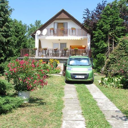 Otto Nyaralo Villa Revfulop Bagian luar foto